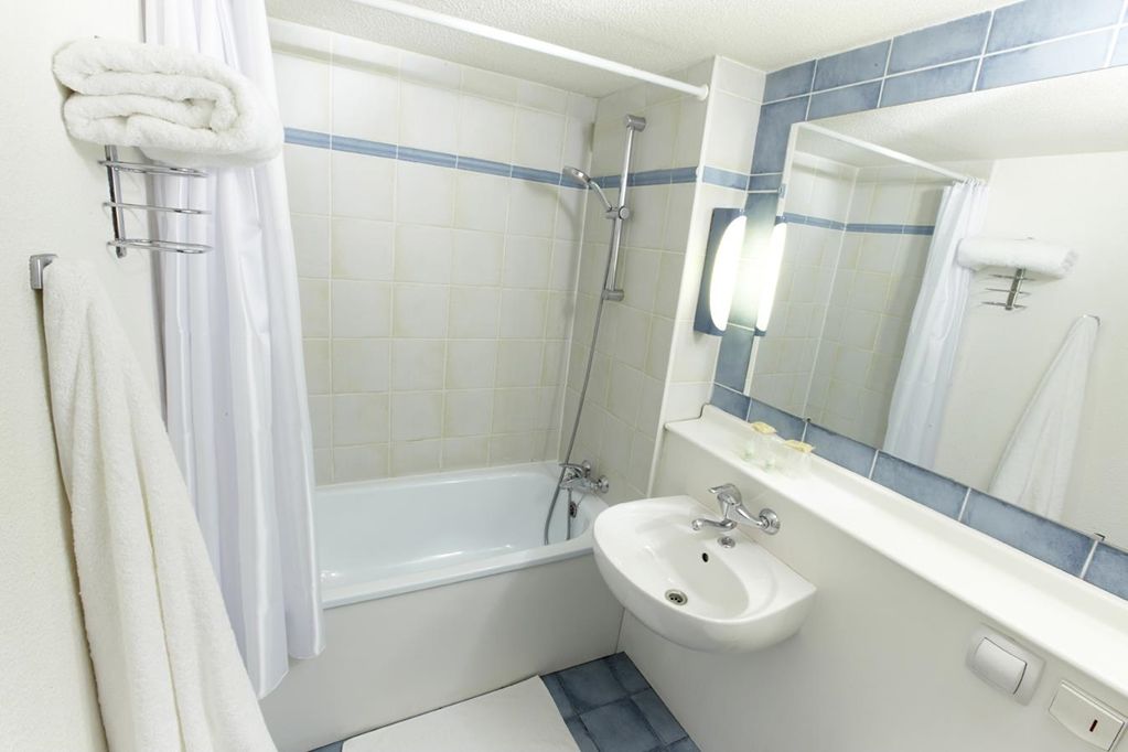 Campanile Paris Nord - Ouen - Pleyel Hotel 3*