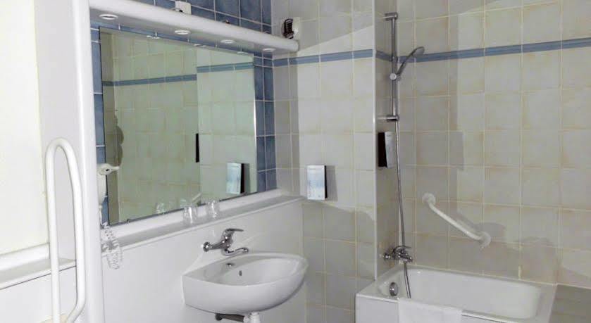 Hotel Campanile Paris Nord - Ouen - Pleyel 3*